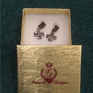 Necklace with matching earrings